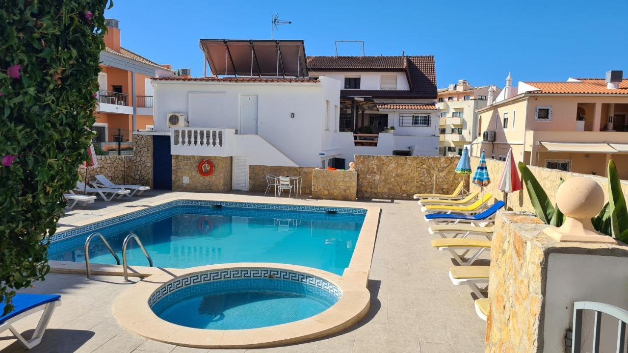 Apartamentos Cabrita Olhos de Agua  Exterior foto