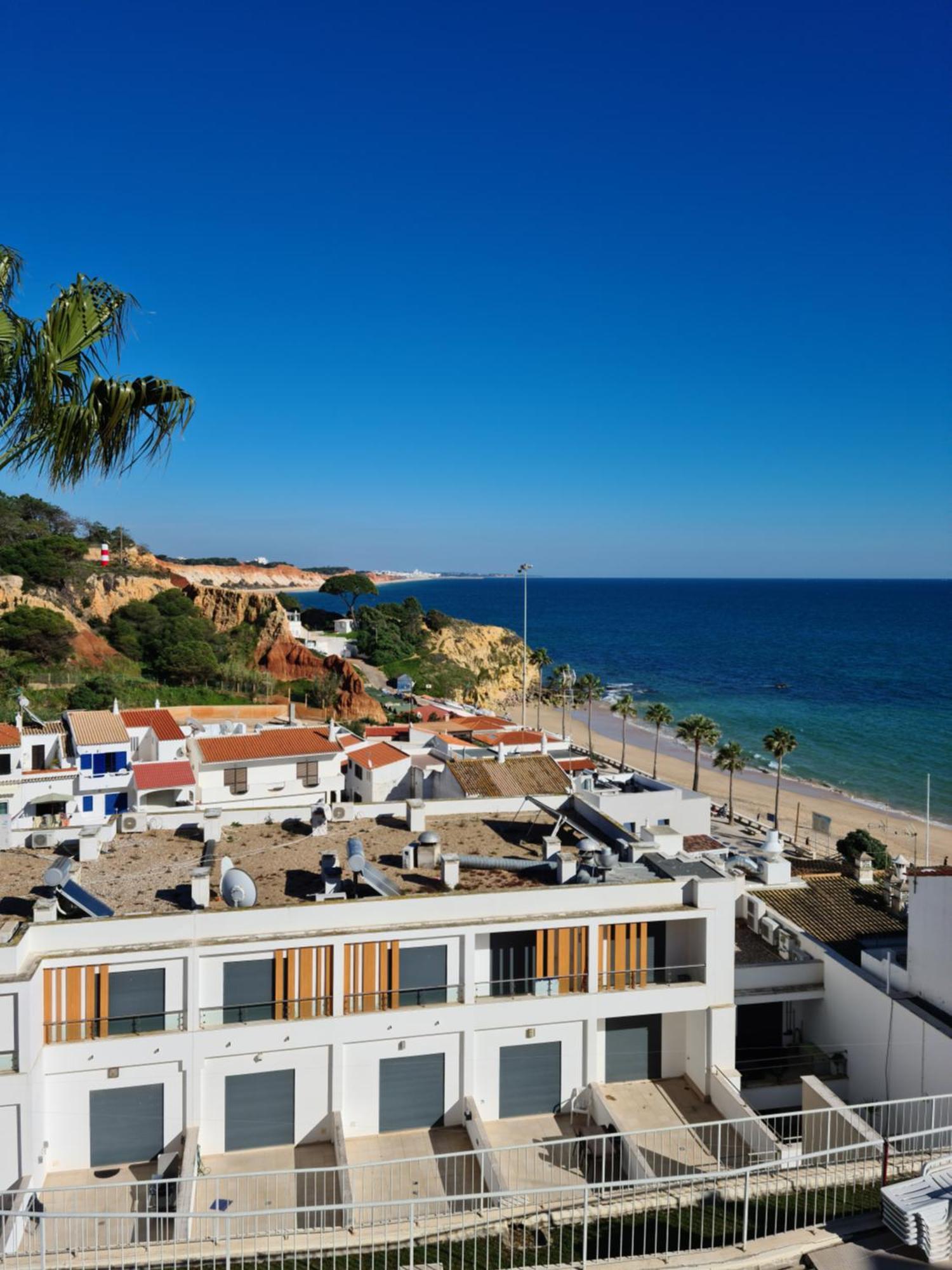 Apartamentos Cabrita Olhos de Agua  Exterior foto